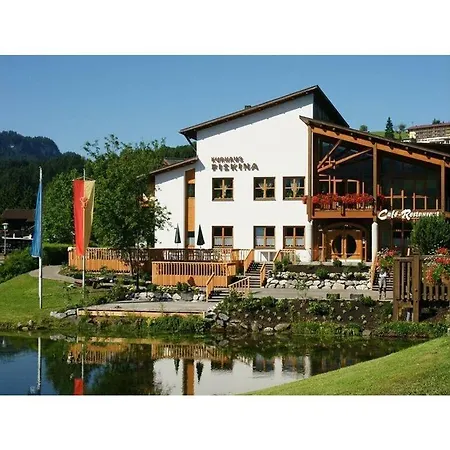 1 Porzig Modern Retreat